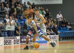 Medipolis SC Jena Eisbaeren Bremerhaven 10102021 00030